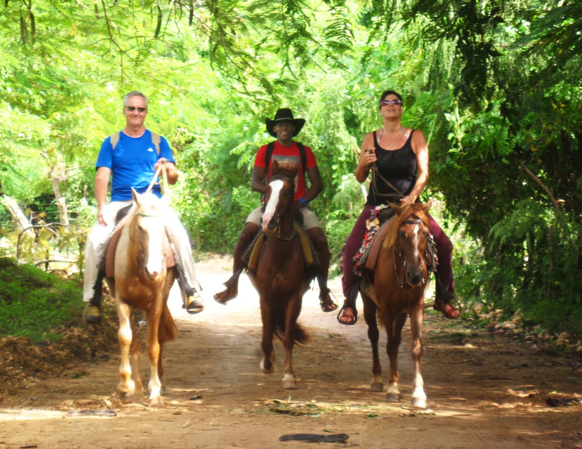 Playa Rincón and Playa Bremen — 3 Hours, on Horseback or on Foot